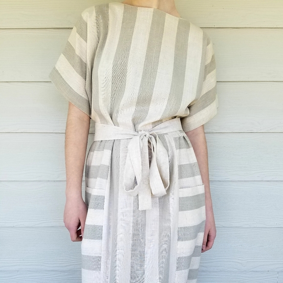 *SOLD*Vintage 80s Minimalist Lagenlook Dress Gray/Oat Color Belted Pockets - Picture 7 of 16